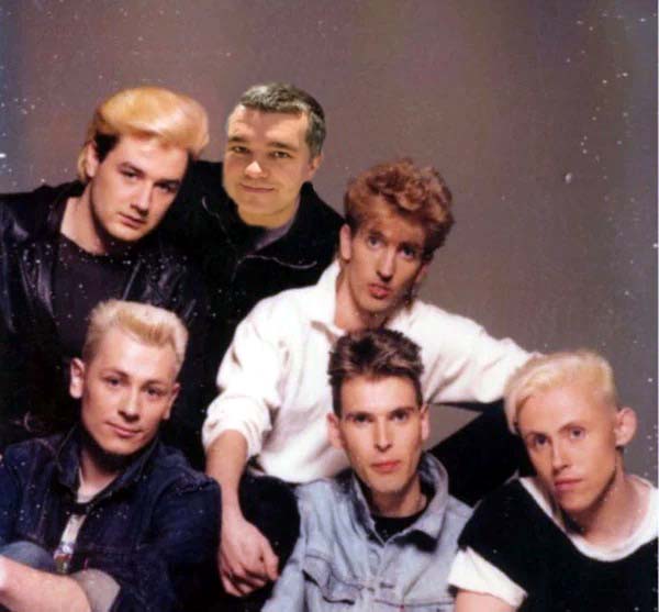 Celebrity Stickers tweet media