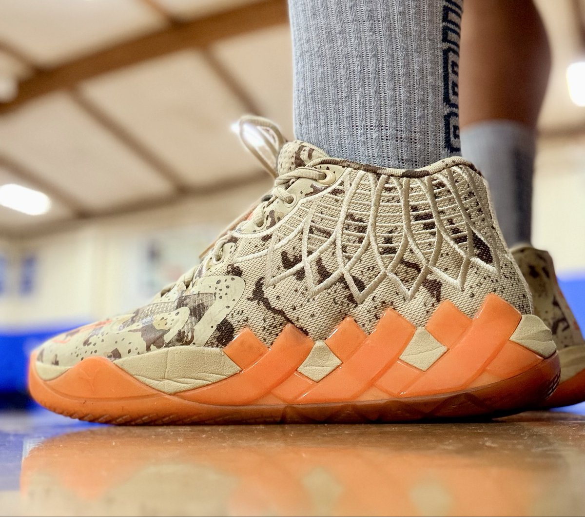 kb8thekid's tweet photo. Why? Because orange 🍊 #wdywt #kotd #puma #pumaball #pumabasketball #lamelo @PUMA @PumaBasketba1l #lamelo1 https://t.co/3pj6ZQJpaA
