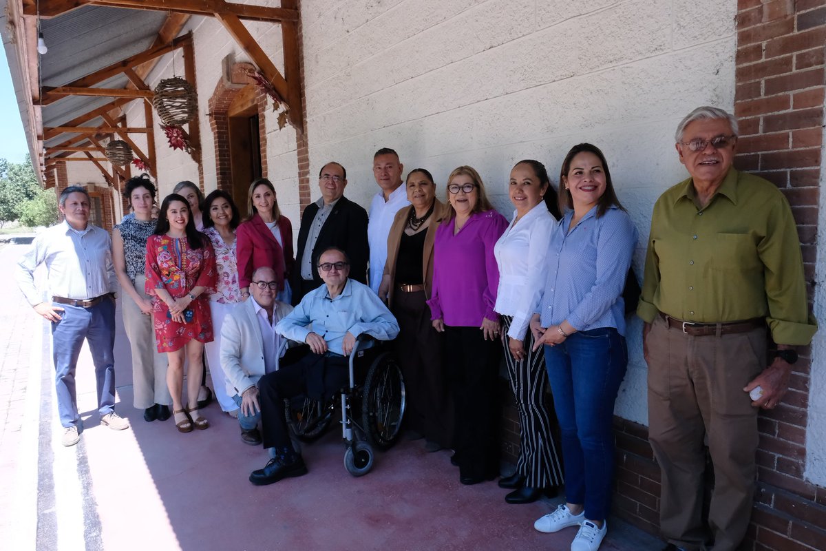 participajal's tweet photo. Durante nuestra visita al municipio de #AhualulcodeMercado, llevamos a cabo la segunda sesión extraordinaria del Consejo de Participación Ciudadana y Popular para la Gobernanza de Jalisco.

🎥⭕ https://t.co/3o5PkoIcQA https://t.co/K75aMx2erp