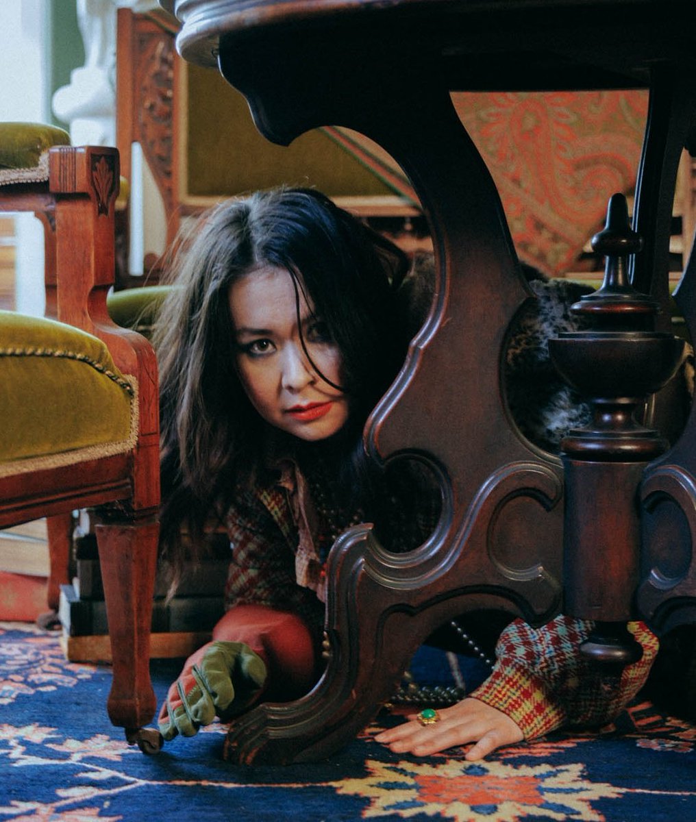 mitski files tweet media