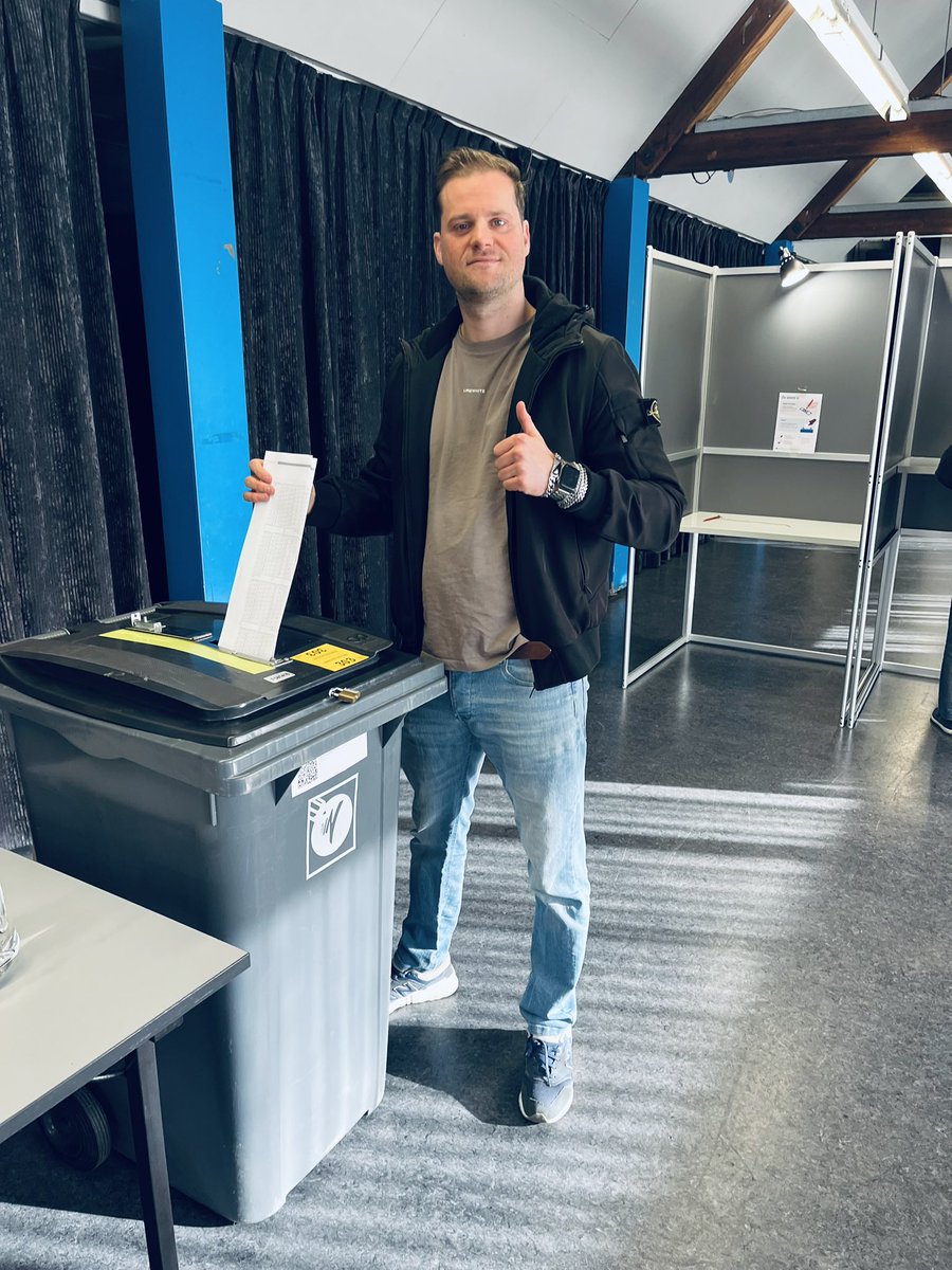 Stemplicht weer voldaan! 🗳️ 

Nog last-minute advies nodig? Lijst 3, nummer 2: <a href="/helderhelmond/">Helder Helmond</a> Stembureaus zijn nog een paar uur open.