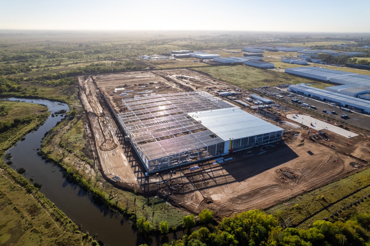 Carlos Burgueño tweet media