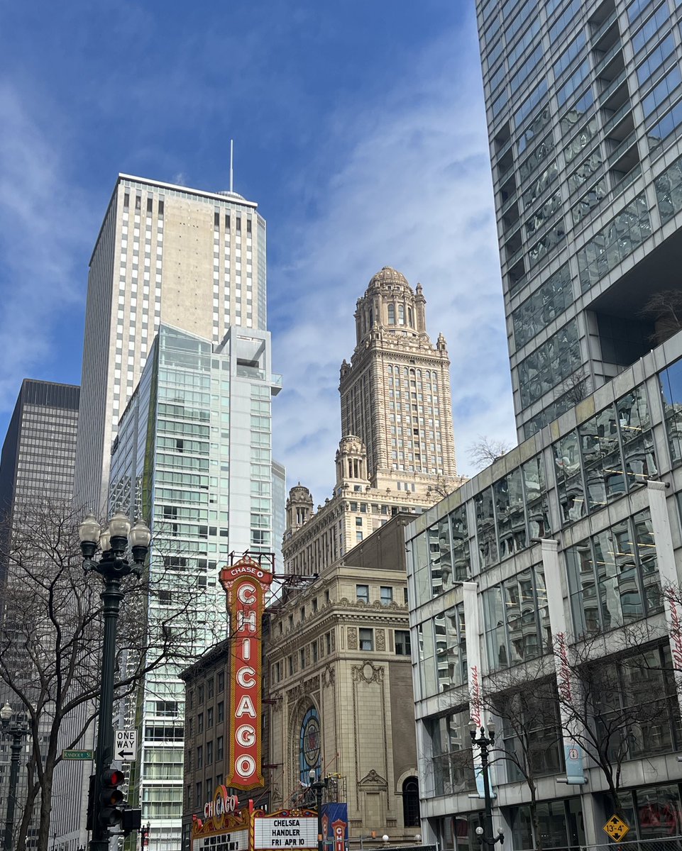 Chicago Bars tweet media