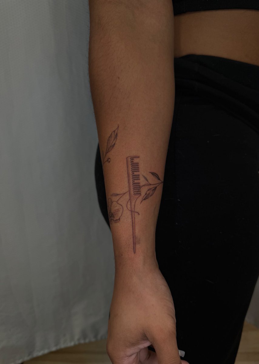 sy ˚ ༘⋆。˚ || 🏴☠️ tweet media