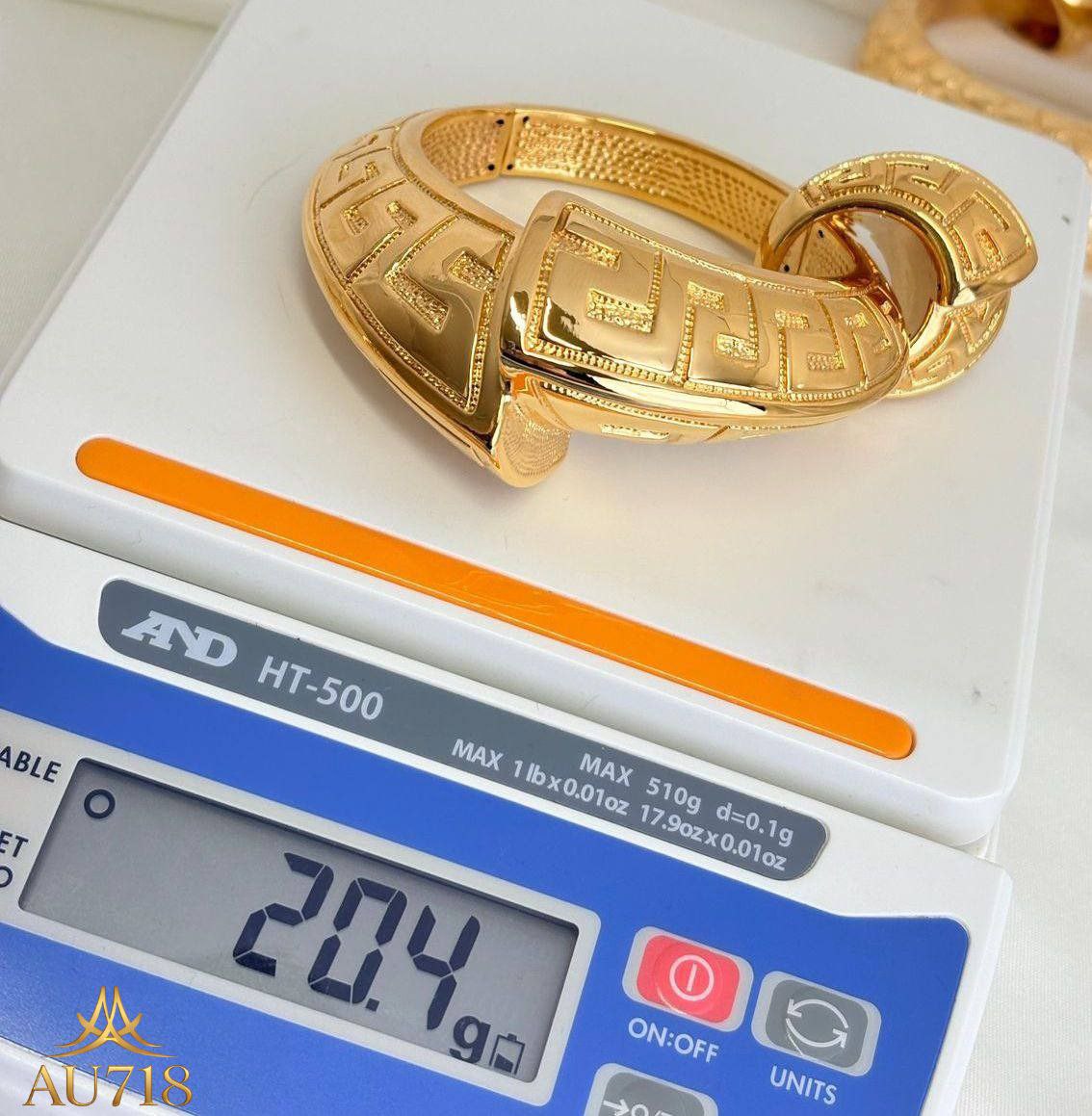 au718goldstore's tweet photo. “Your trusted plug for authentic gold. Quality verified, deals transparent, delivery guaranteed. Let’s do good business. 🤝✨✨ #LuxuryGold #GoldJewelry
#RealGold
#GoldAccessories
#LuxuryJewelry
#FineJewelry
#GoldStyle
#GoldCollection
#Au718goldstore https://t.co/LbV8WdbWcX