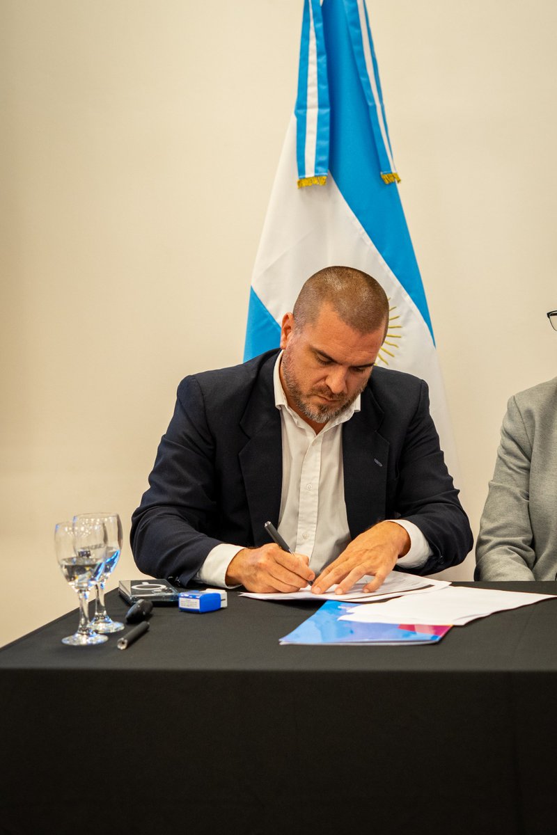 Ministerio de Infraestructura y Servicios Públicos tweet media