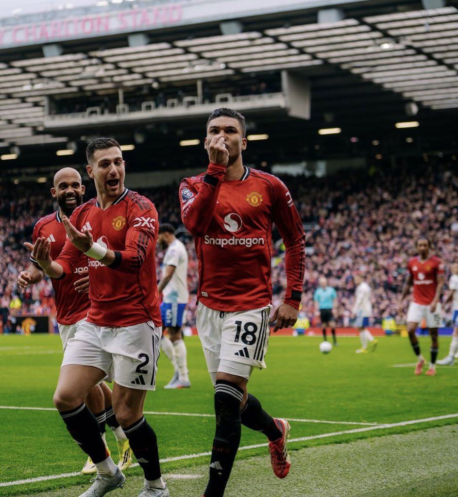 🚨MANCHESTER UNITED GAIN TRAIN 

Manchester United fans looking for followers , let’s do this;

- Drop handles 
- Follow everyone who likes your reply.
- Repost to push it to the timeline.

Turn on my post notifications