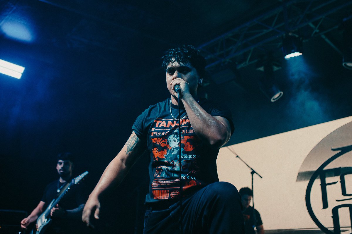 fto_py's tweet photo. Show del DiY
❤️‍🔥 https://t.co/l9mIkHjPGa