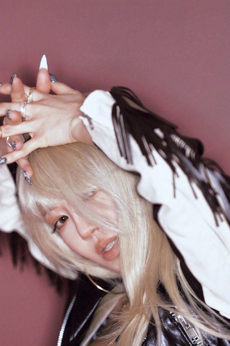 HYO 효연 ‘MOVEURBODY (춤춰)’ Teaser Images 

i.imgur.com/FVmWsJj.jpeg
i.imgur.com/aC1Km0Y.jpeg
i.imgur.com/bY1aKxh.jpeg
i.imgur.com/SVTGcqy.jpeg
i.imgur.com/FVmWsJj.jpeg

#효연 #HYO 
#MOVEURBODY #HYOMOVEURBODY
#소녀시대 #GirlsGeneration