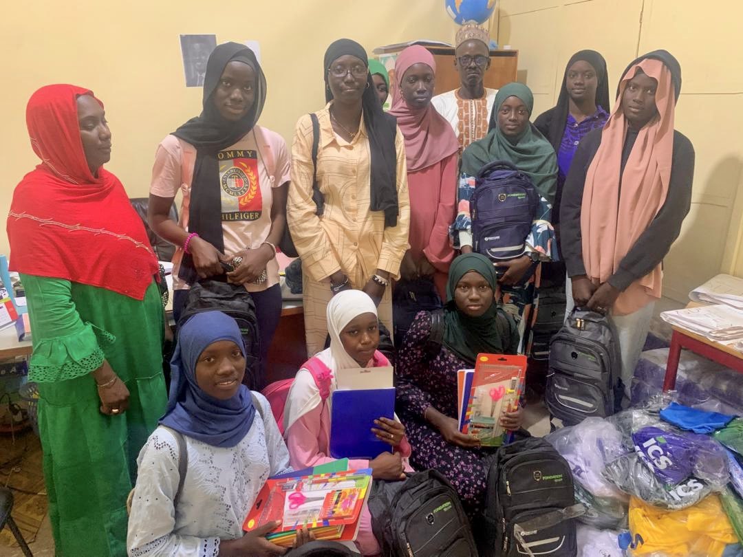shinetolead_'s tweet photo. Shine to Lead, avec le soutien de la Fondation OCP, poursuit sa mission pour l’éducation des filles. Des kits scolaires ont été remis dans plusieurs lycées pour améliorer les conditions d’apprentissage, encourager le potentiel des filles et inspirer leur réussite.
#ShinetoLead https://t.co/9CO11mWV98