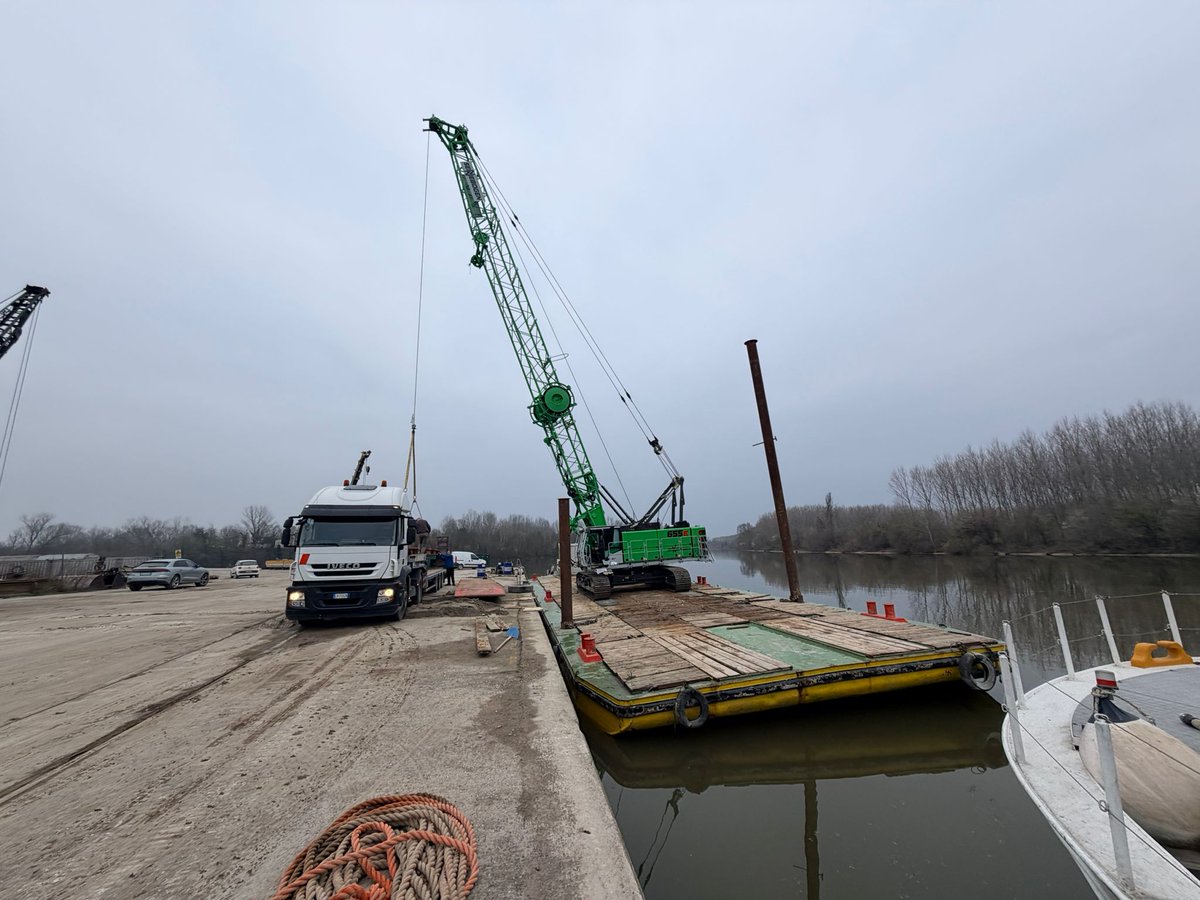 la  Sennebogen 655HD  e' entrata in azione 😀