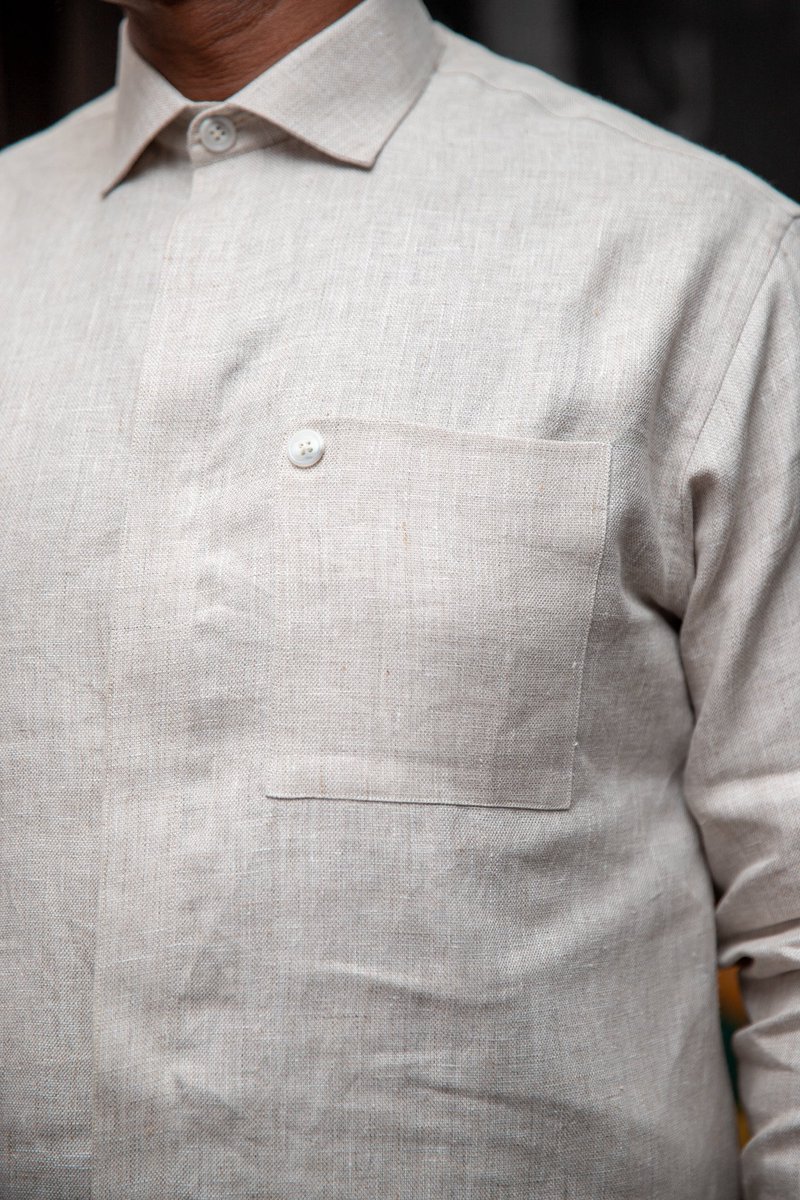TshepoTsala's tweet photo. A Beige Linen 2 Piece Safari! https://t.co/uaOgwCvoHv