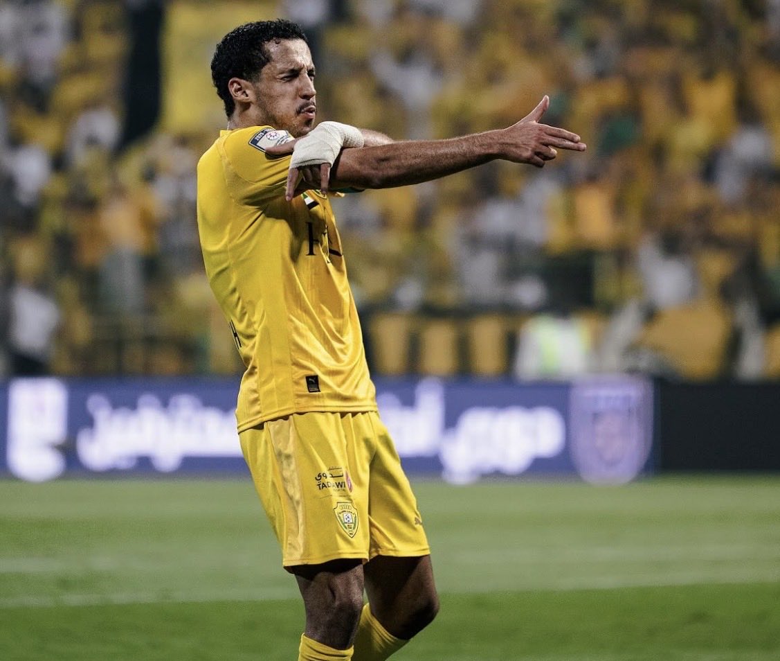 𝙈𝙊 tweet media