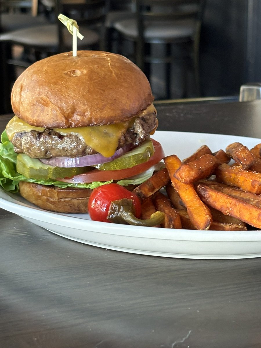 DNVR BAR tweet media