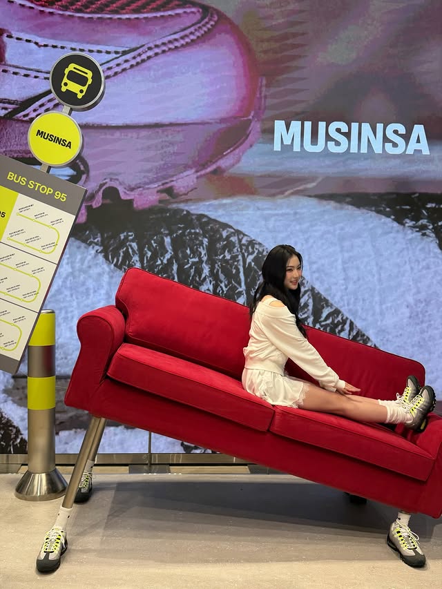 isa tweet media