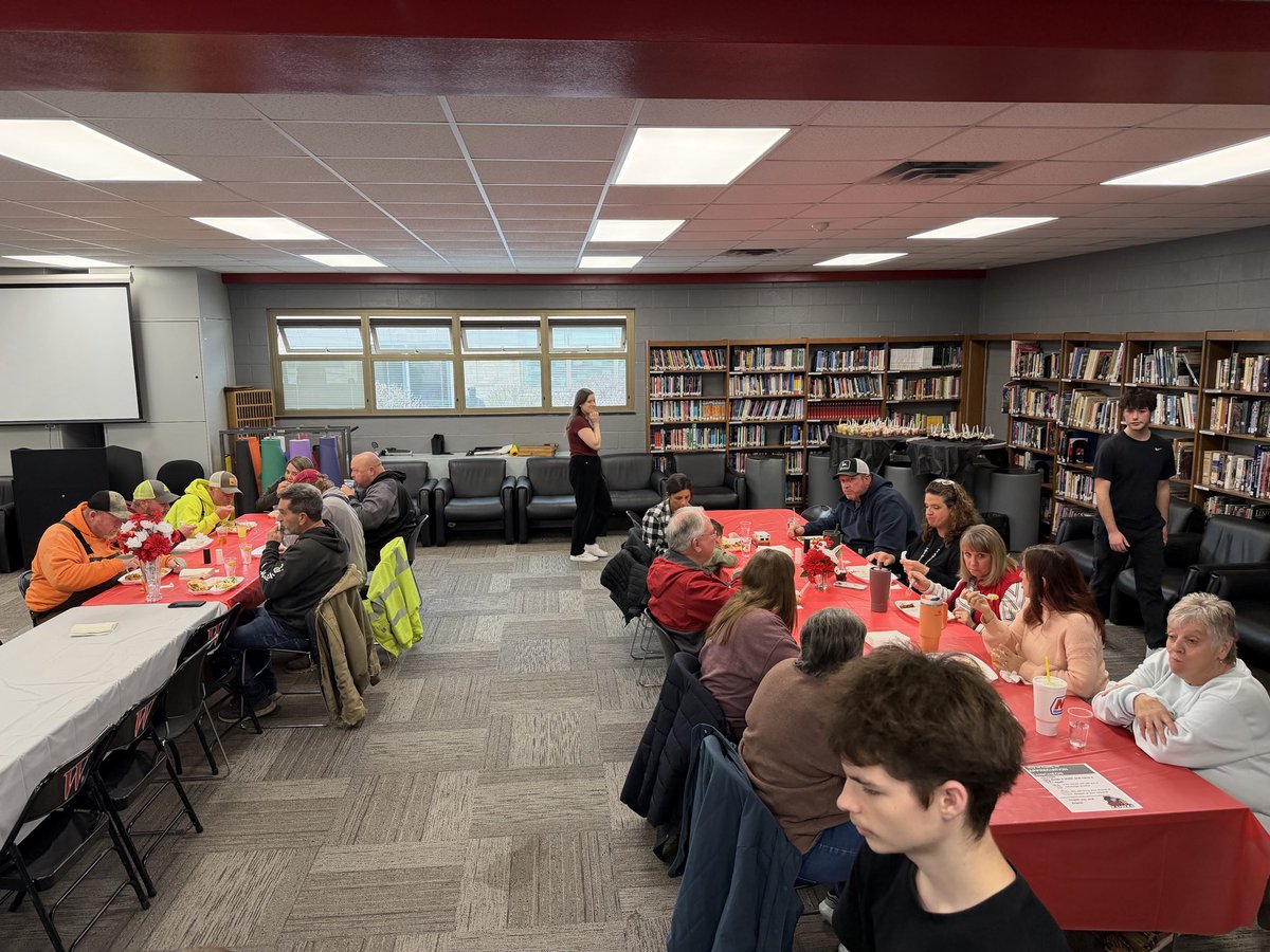 LPS_Supt's tweet photo. Proud day at Wapahani.

Our students hosted 50+ county workers, bus drivers, and Selma community members to say THANK YOU for keeping our schools safe this winter.

Huge shoutout to Ms. Murrell’s hospitality classes for an outstanding job.

@LPSelma1 https://t.co/0BwePOyAQr