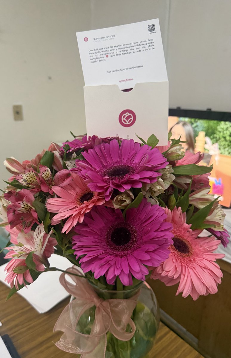 Dra. Sol tweet media