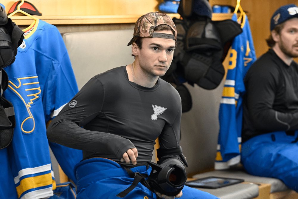 Blue Pucks 🏒🚨 tweet media