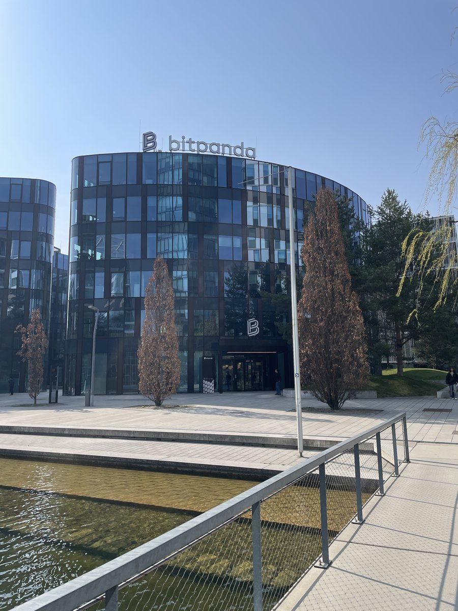 Lukas Kurzmann tweet media