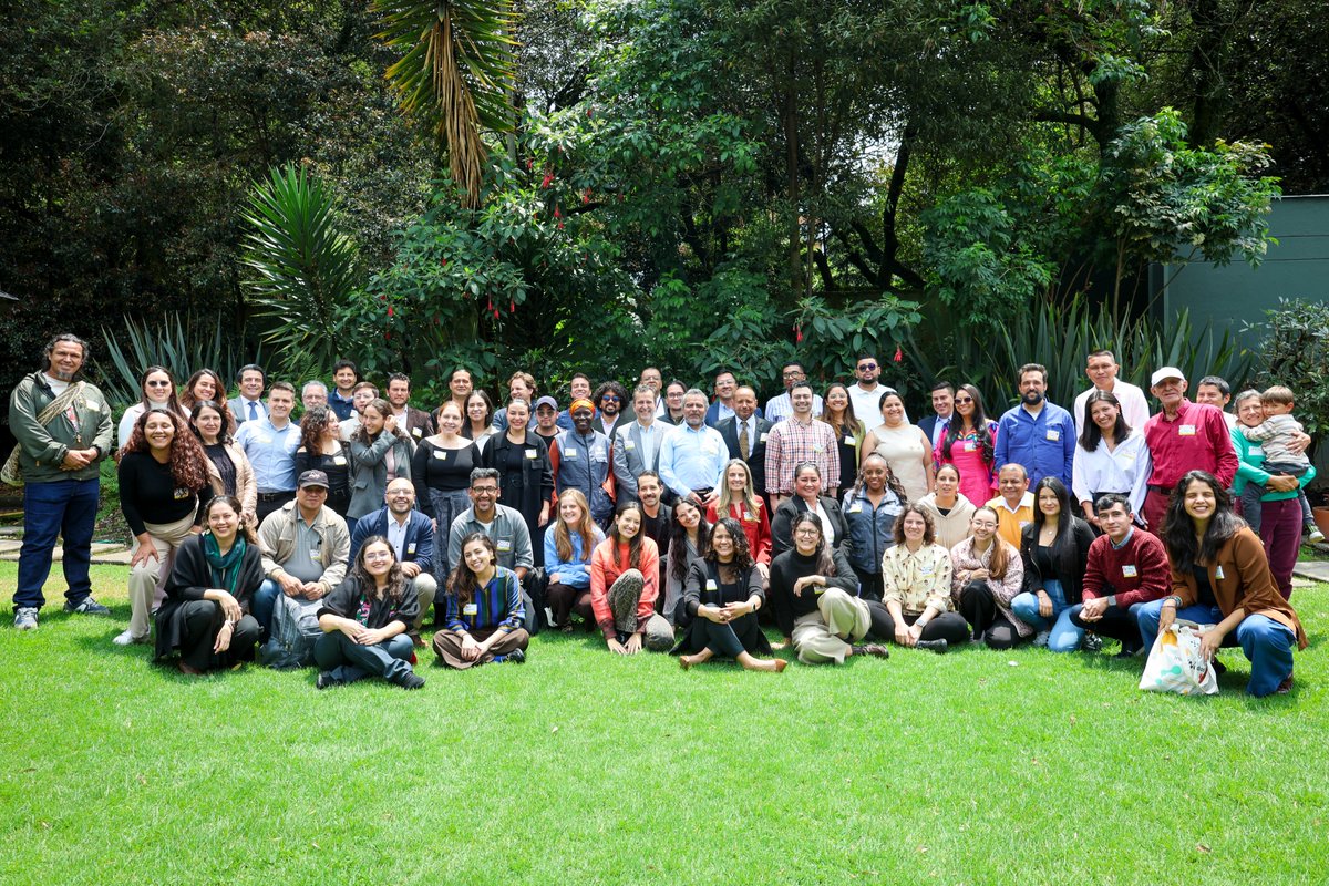 Hexagonal: LAB / Foundation / Consulting tweet media