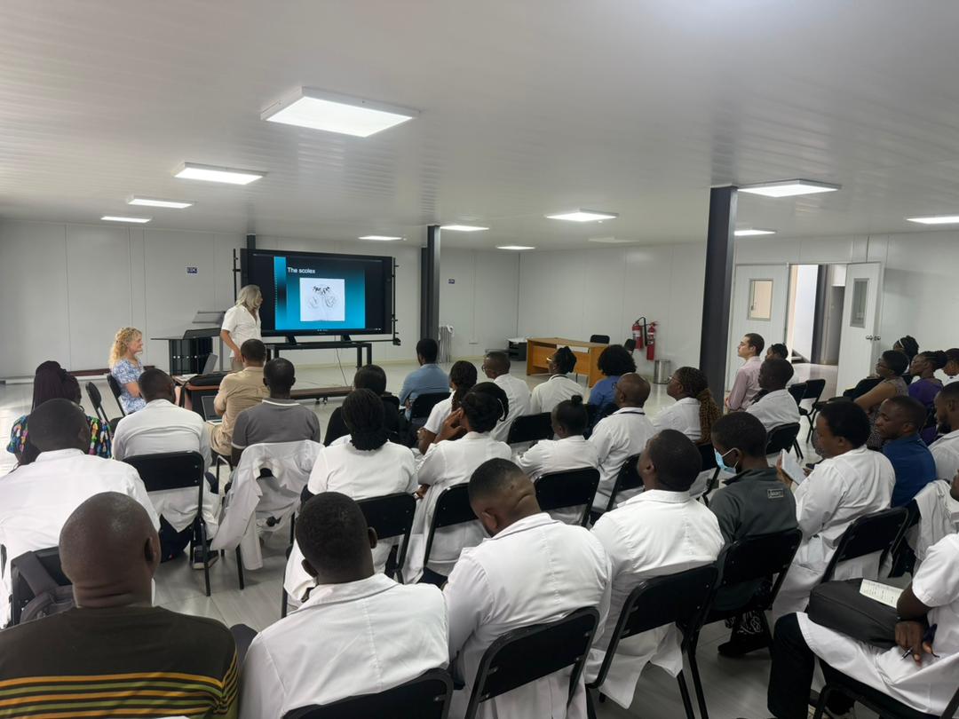 Neuro_Solve's tweet photo. NeuroSolve hosted a scientific seminar in Zambia on Taenia solium #neurocysticercosis, led by Prof. Hugo Garcia. From epidemiology to treatment, the session highlighted key challenges and the need for better diagnosis &amp; care in endemic regions.
#NeuroSolve #NTDs #EDCTP https://t.co/sV1goIdhT7