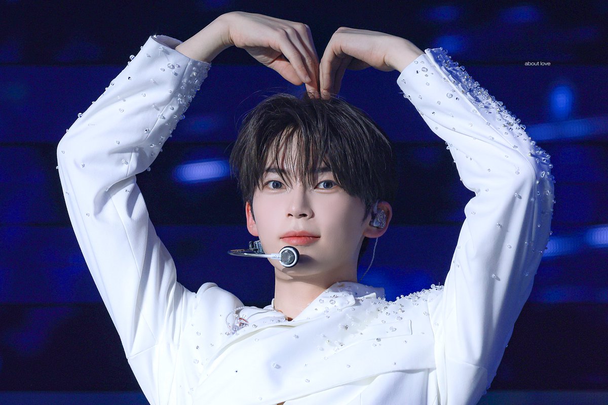 𝗮𝗯𝗼𝘂𝘁 𝗹𝗼𝘃𝗲 tweet media