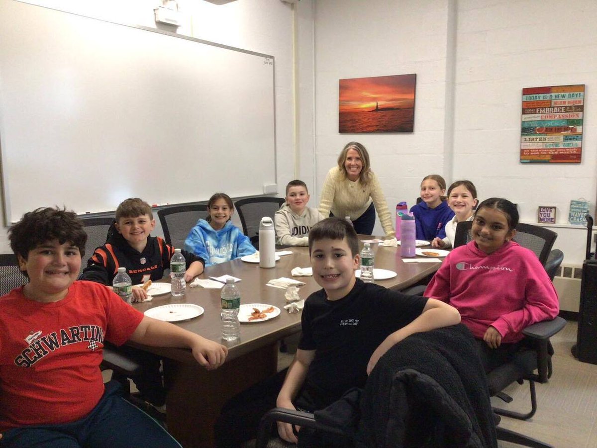 Jennifer Thearle tweet media