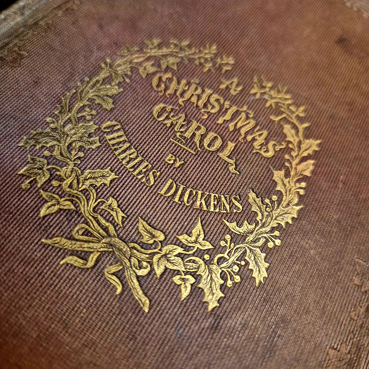 Petersfield Bookshop tweet media