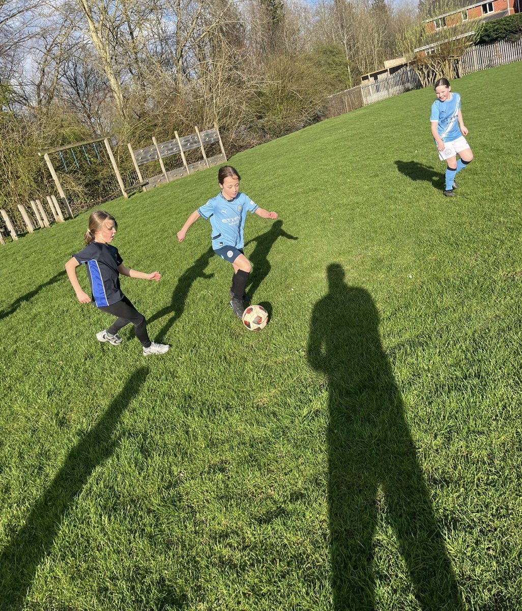 Miss Cohen tweet media