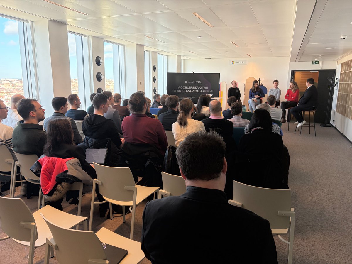 Microsoft France tweet media