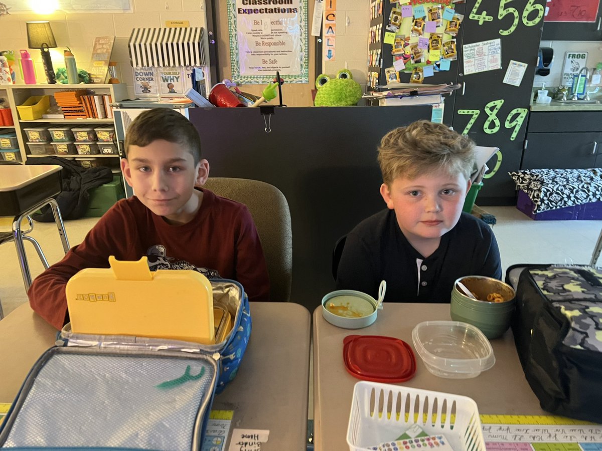 VetterFamily300 tweet media