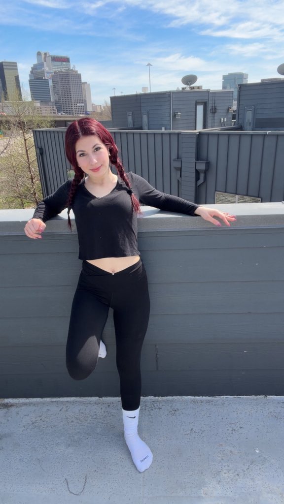 Poppy Appleton IM IN DALLAS!!! TEXAS 2k here I comeeee ! Who will I see there???!!