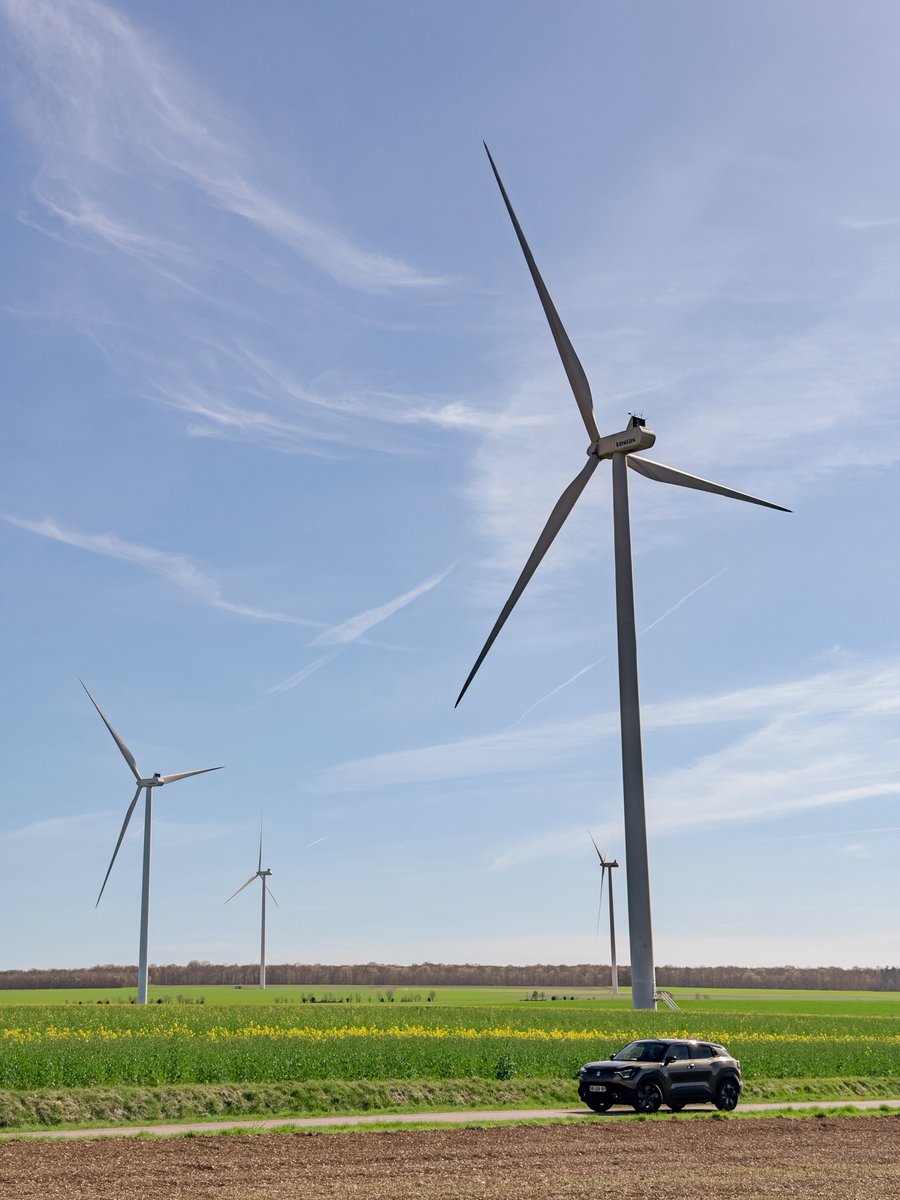 Le Stagiaire de Hoonited tweet media