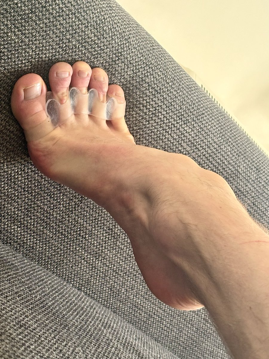 nicedick1996's tweet photo. I scratched my ankle 😮‍💨
#feet #footfetısh #footboys #feetfetısh #feetworshi̇p https://t.co/GTzRkBnXpF