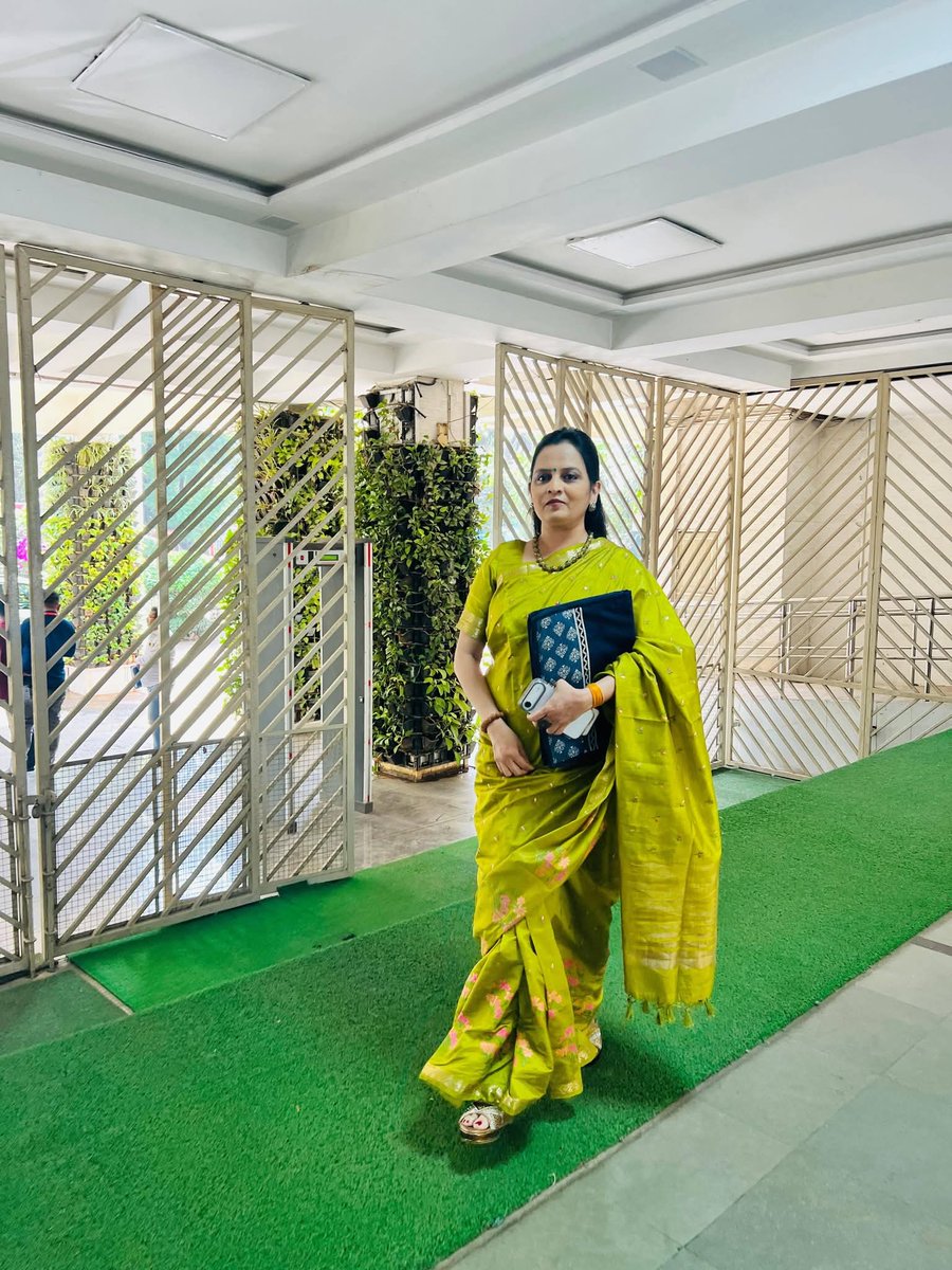 Mrunal Pendse (Modi Ka Parivar) tweet media