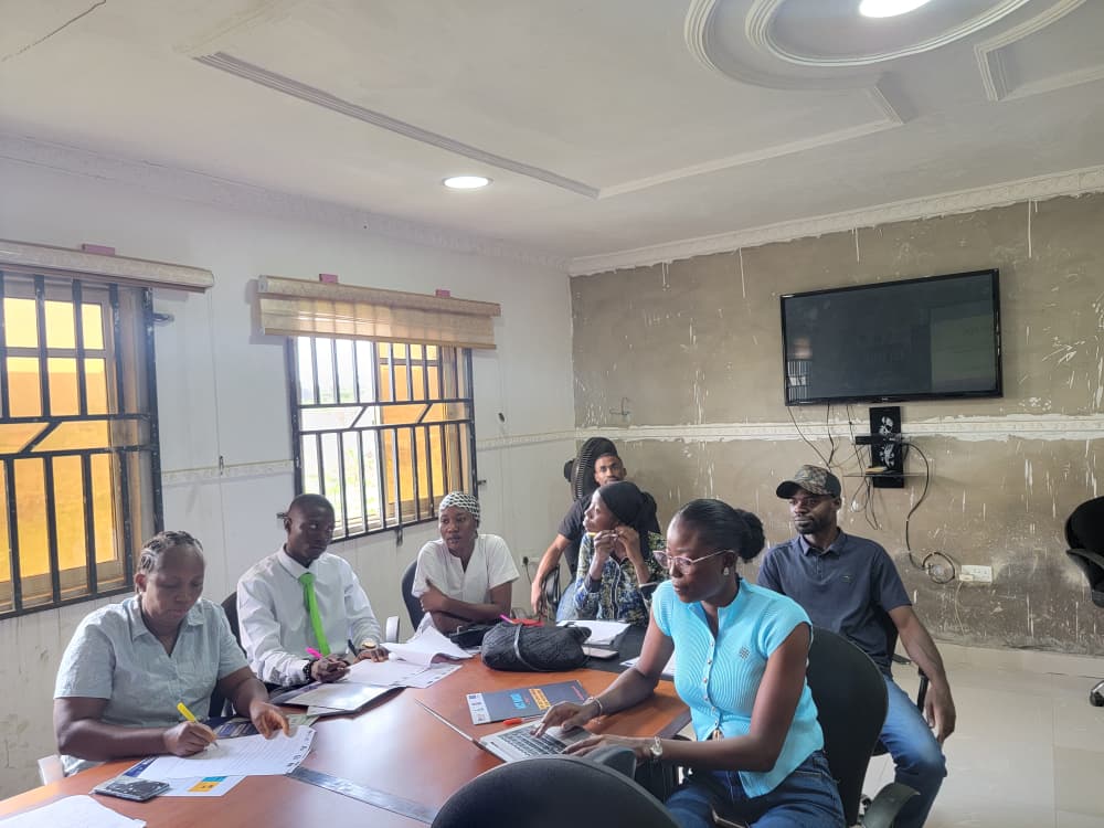 Nisd_ng's tweet photo. Today, Day 2 of the Training for the Conditional Cash Transfer (CCT) Monitoring Enumerators in Ekiti State came to an end with a tone setting for the enumerators to go to the field as they have been equipped for the task ahead.
#Actnija
#socialprotection4all https://t.co/JPEdwrx1RS