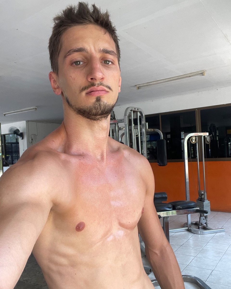 MasterVojd tweet media