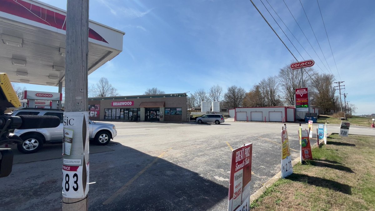 TheZinnMaster's tweet image. This is the Greene County convenience store that was charged by AG Hanaway over allegedly  harboring illegal gaming machines. The said machines have been removed by @MSHPTrooperGHQ. #moleg @FOX2now @fox4kc