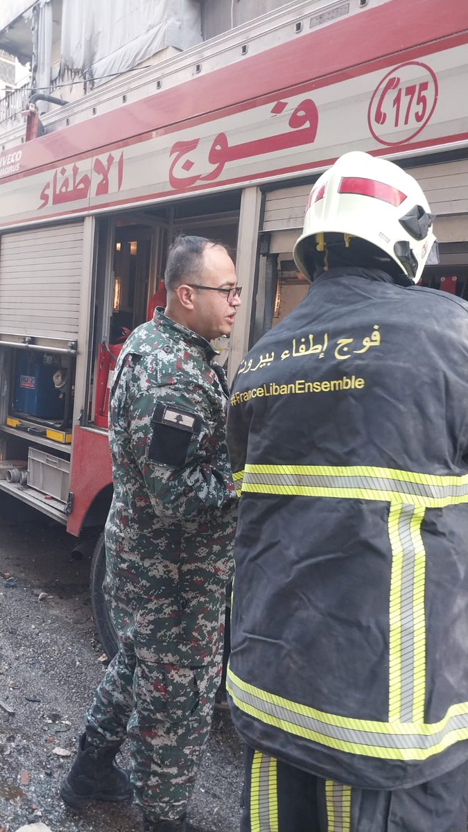beirut_fire's tweet photo. بتاريخ ٢٠٢٦/٠٣/١٨ شارك فوج إطفاء بيروت في عمليات الإطفاء والانقاذ في منطقة زقاق البلاط بعد  تعرض عدة شقق في المنطقة   للاعتداء اس_رائيلي .
#فوج_إطفاء_ بيروت
#بلدية_بيروت
#مركز_الملعب_البلدي
# مركز الباشورة https://t.co/EAeVpAbLmd