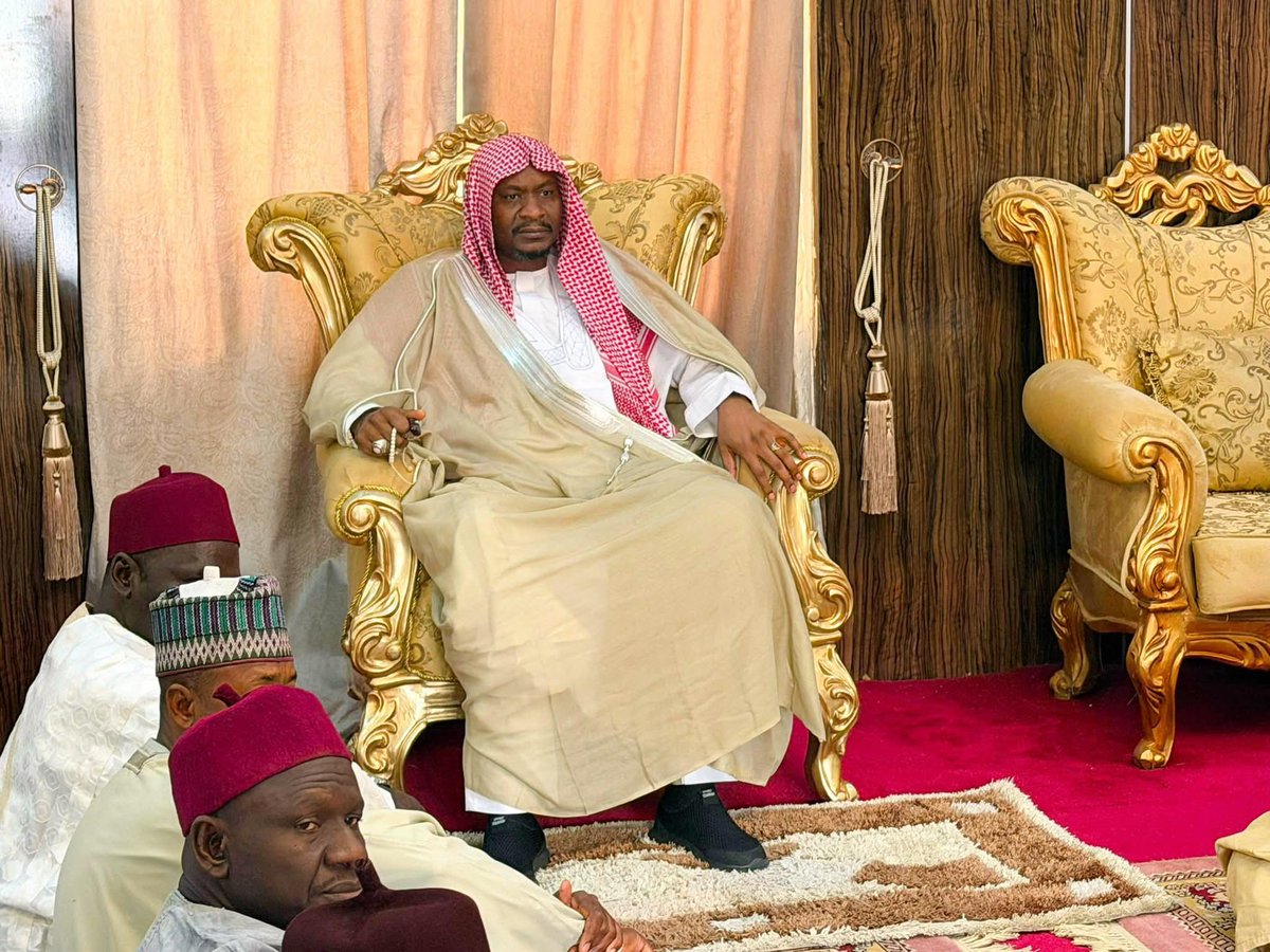 BamaCouncil's tweet photo. His Royal Highness The Shehu of Bama, (Dr.) Umar Kyari Umar El-Kanemi, arrives Bama following his trip to Saudi Arabia. https://t.co/ZHQYcK5bd1
