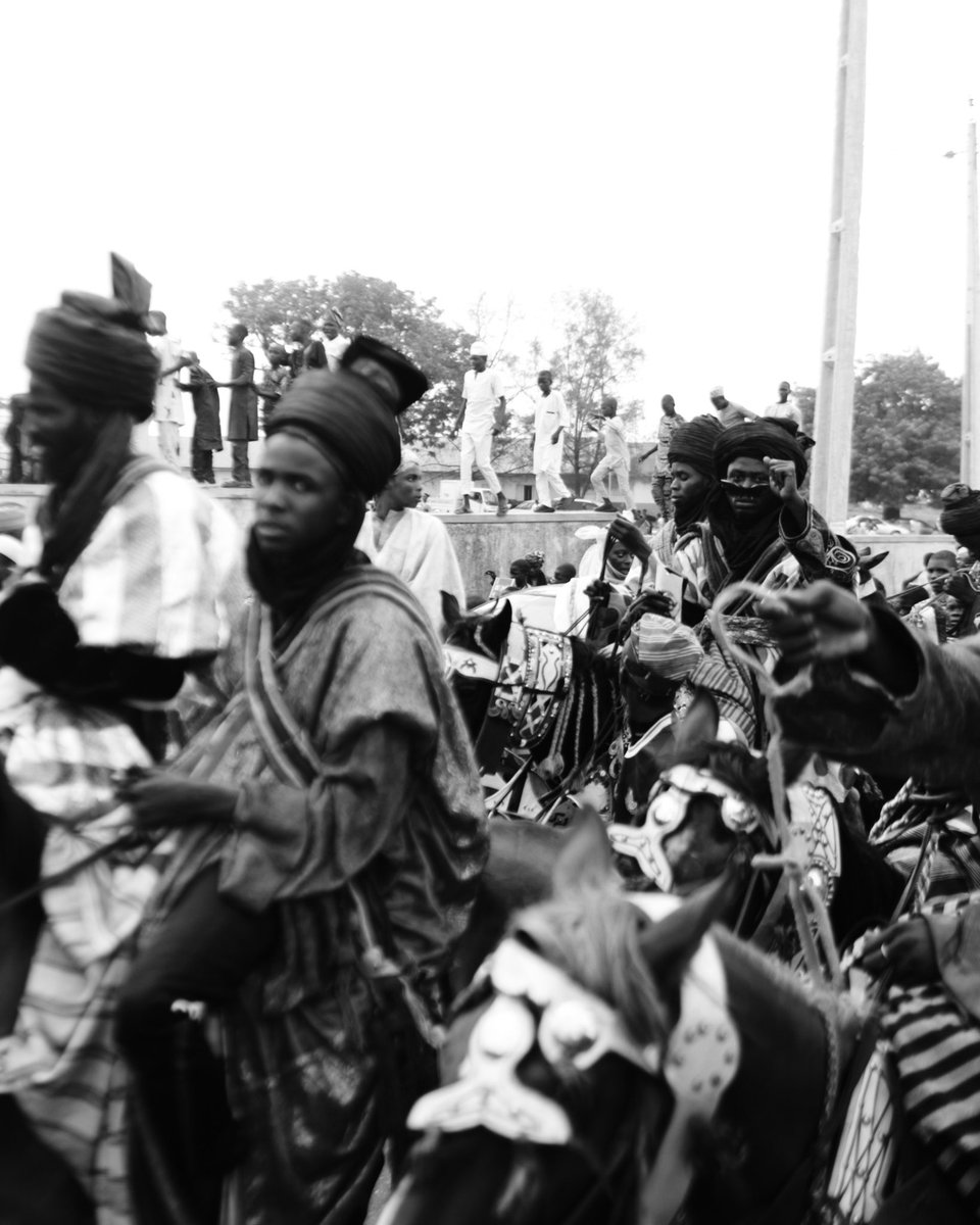 waleadebisi tweet media