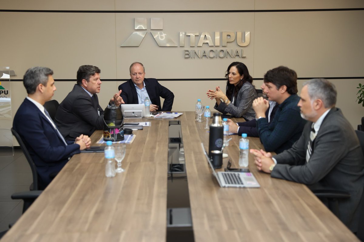 Claudia Centurión tweet media