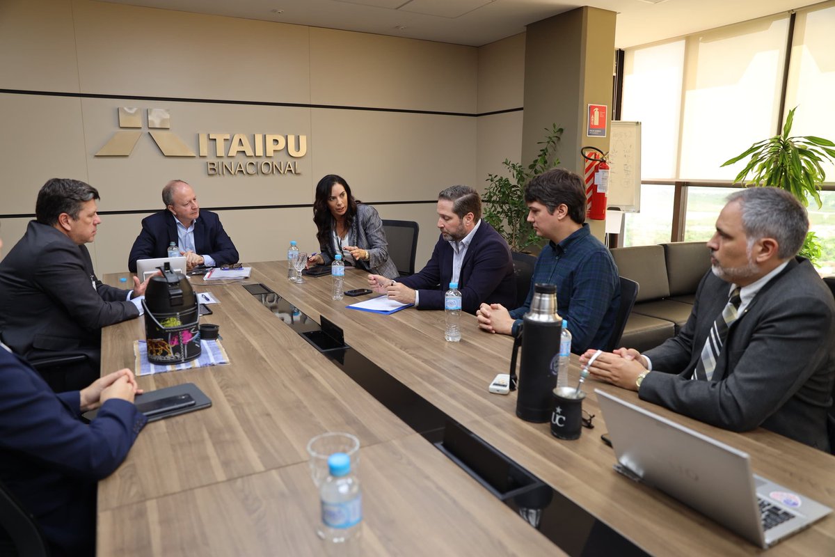 Claudia Centurión tweet media