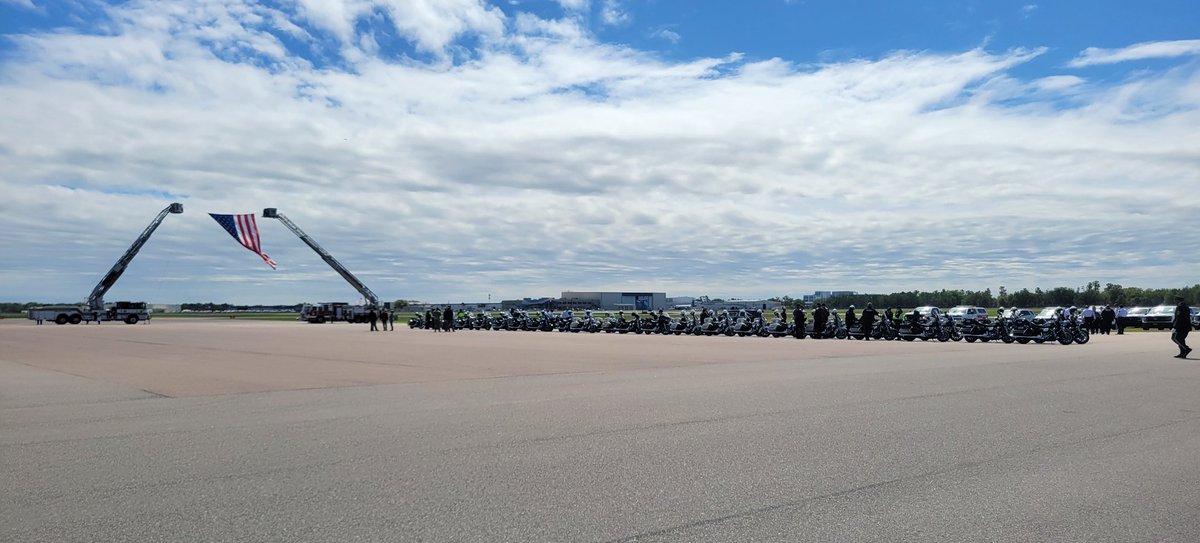 Gary White tweet media