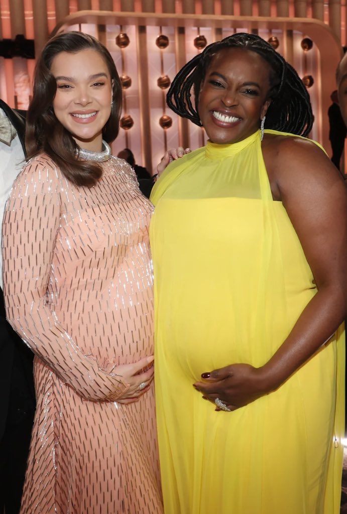 𝑳𝑰𝑽𝑰𝑵𝑮 𝑫𝑬𝑨𝑫 𝑮𝑰𝑹𝑳 🦇 tweet media