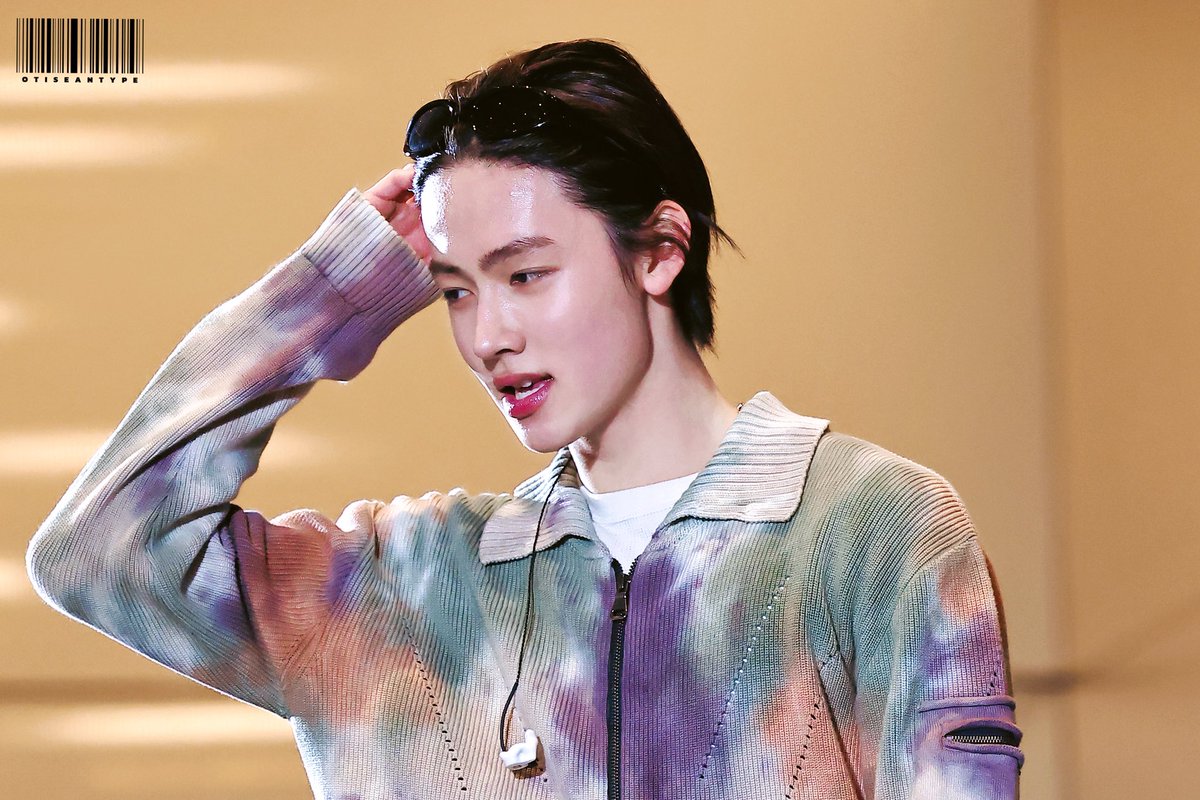 𝐎𝐓𝐈𝐒 tweet media