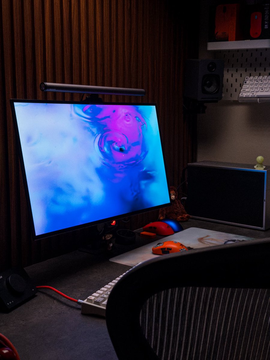 SkrolleXs tweet media