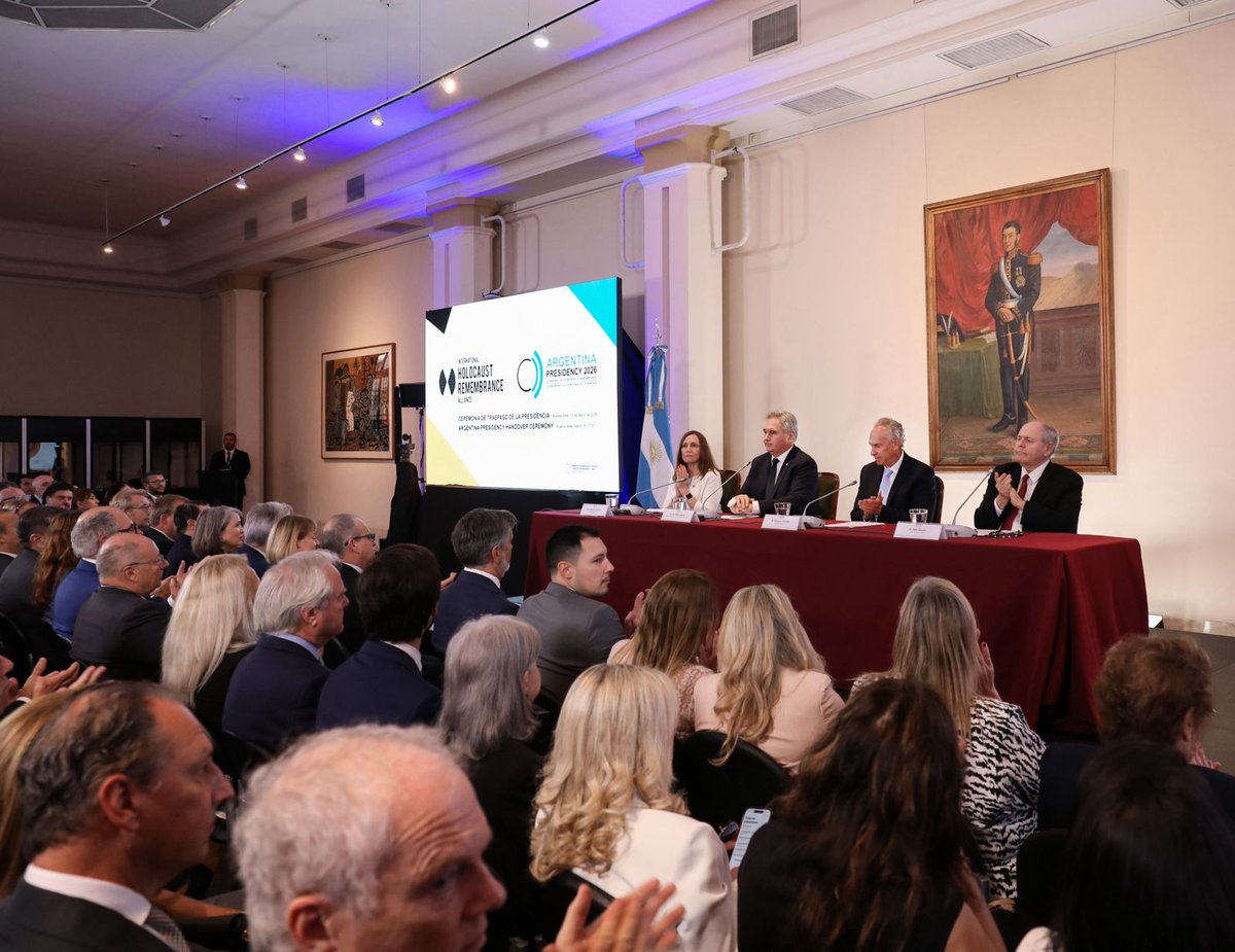 Museo del Holocausto de Buenos Aires tweet media