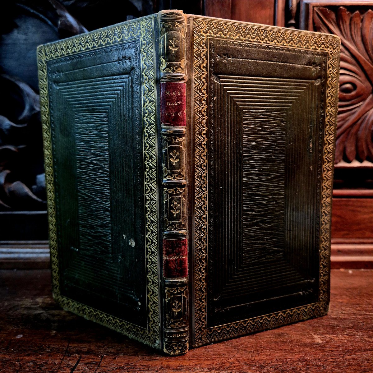 Petersfield Bookshop tweet media