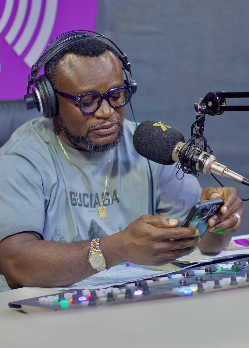 Hammer_nti's tweet photo. Sarkodie and DLfan club have really shown appreciation, respect &amp; love t... https://t.co/eDoSVdBdhp via @YouTube @sarkodie https://t.co/eQqjWryBle